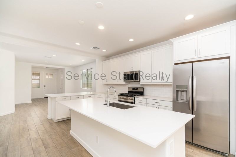 9156 West Roma Avenue - Photo 5 of 23