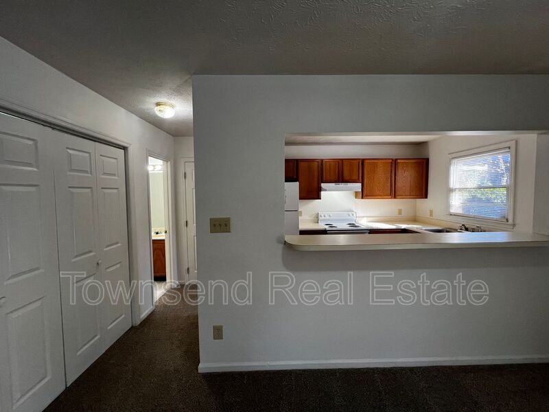 1051 Ancestry Drive - Photo 4 of 28