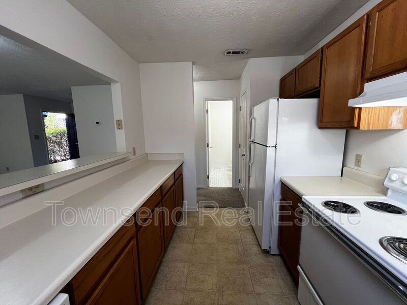 1051 Ancestry Drive - Photo 6 of 28