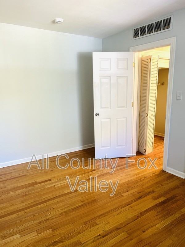 10111 Old Orchard Court #301 - Photo 7 of 9