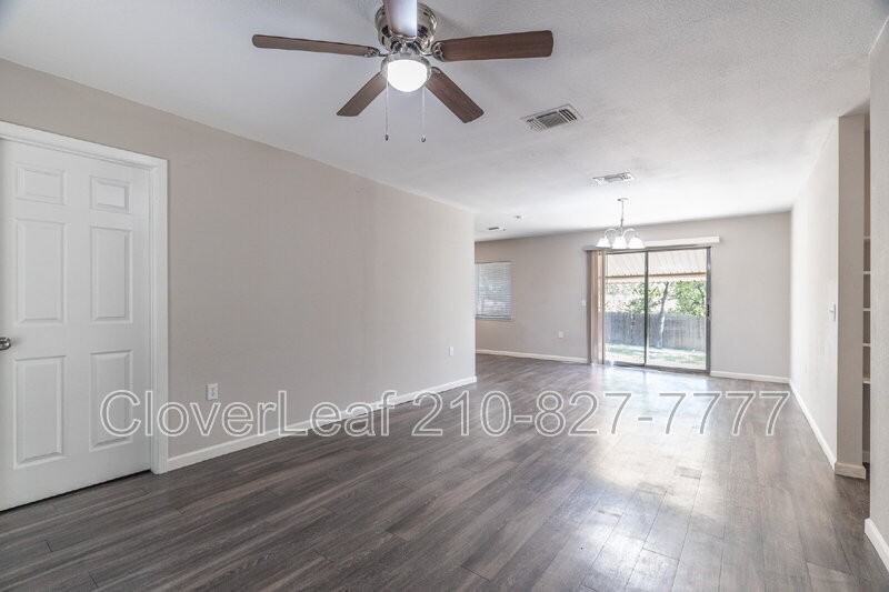 118 N Meadow St - Photo 6 of 30