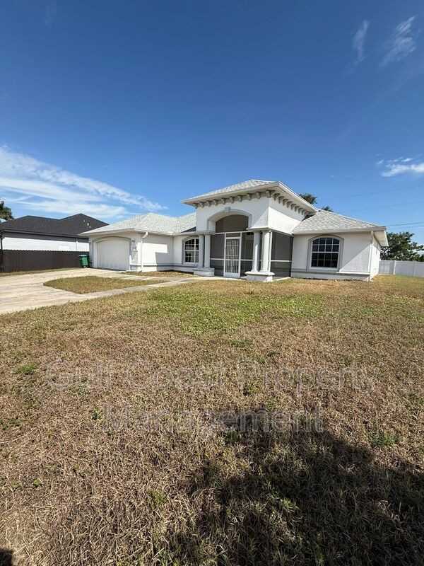 2725 Chiquita Blvd S - Photo 2 of 34