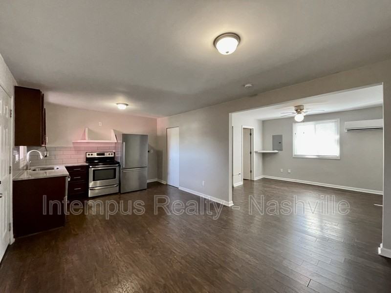 910 Shelby Avenue #105