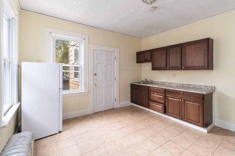 24 Wheeler St #2 - Photo 4 of 14