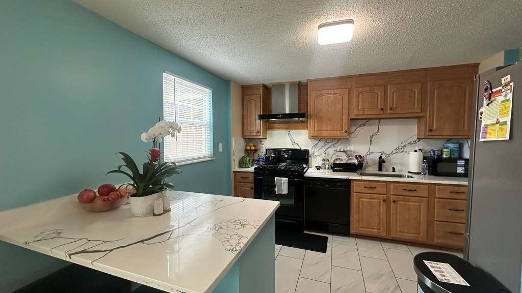 8111 Brown Court - Photo 6 of 21