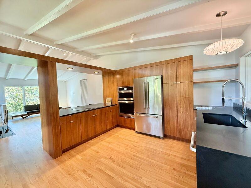 3322 Ocotea St - Photo 7 of 43