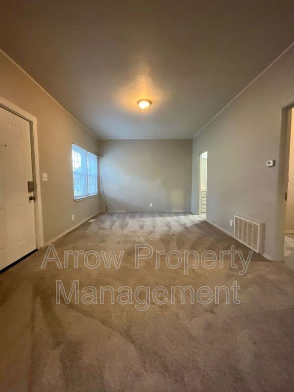 1522 D St #1528 - Photo 4 of 12