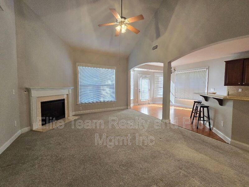 1188 Stonedown Ln - Photo 7 of 19