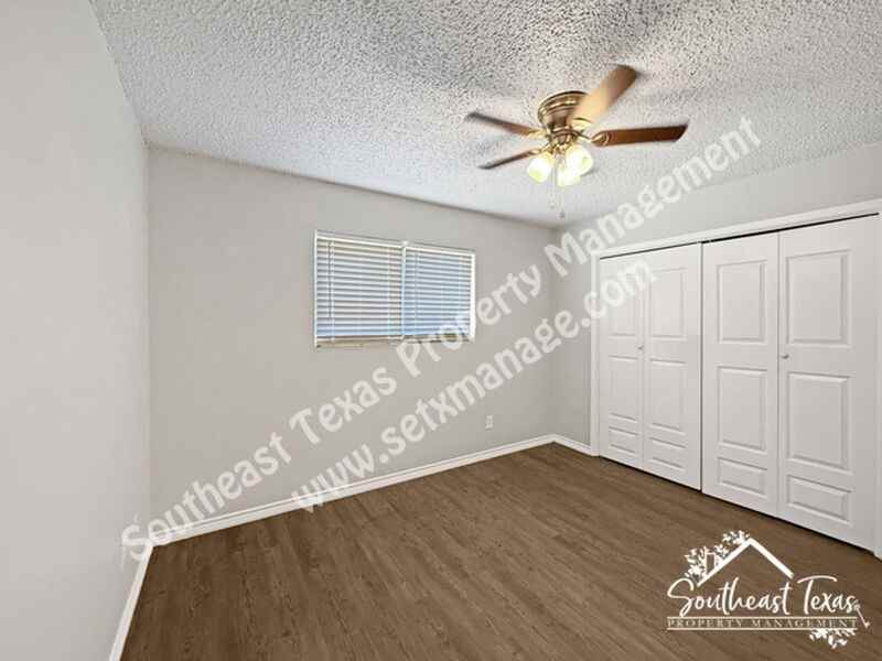 427 Pinchback Rd - Photo 6 of 8