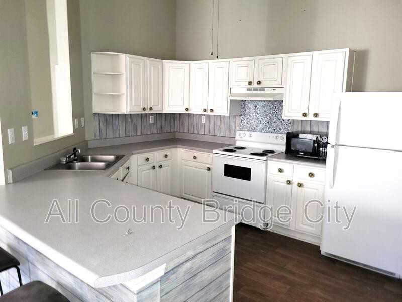 111 Wexford Drive #302 - Photo 4 of 10