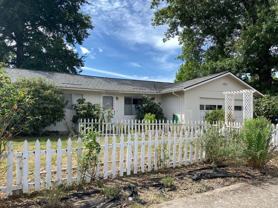 950 Se Marion Ave - Photo 1 of 1