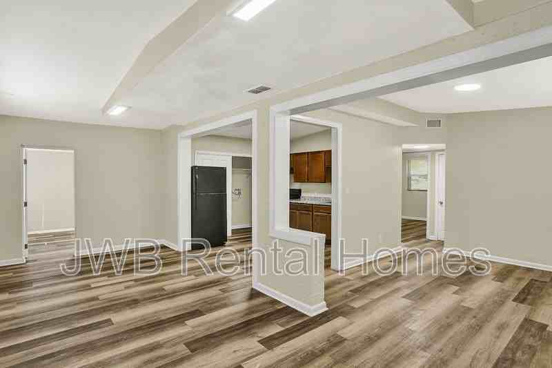 9131 12th Avenue - Photo 4 of 15