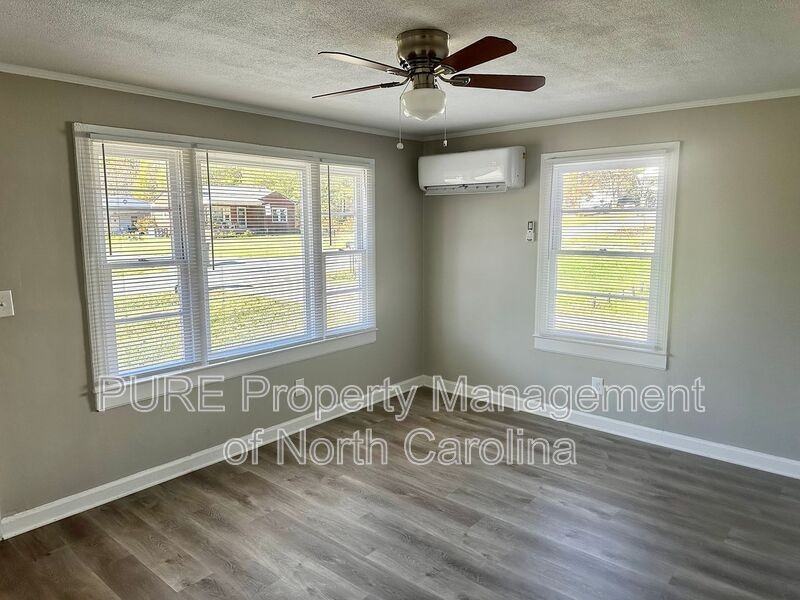 504A Moore Dr - Photo 7 of 27