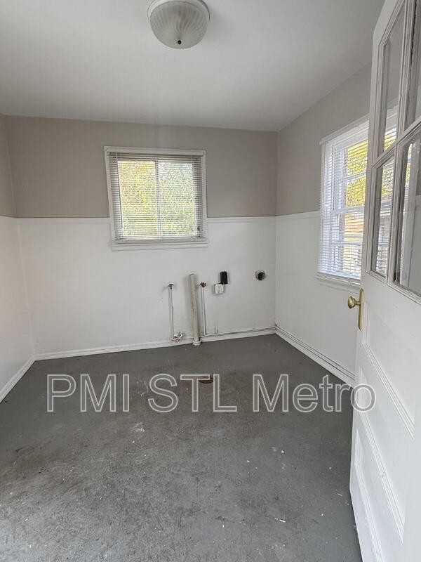 156 Fermo Ave - Photo 6 of 7