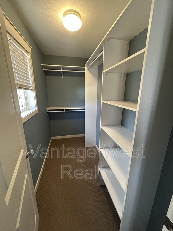 174 Mills Rd - Photo 7 of 15