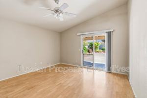 featured image of 13256 N Hammerstone Ln