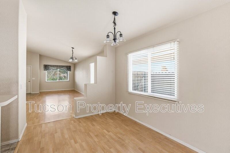 13256 N Hammerstone Ln - Photo 7 of 25