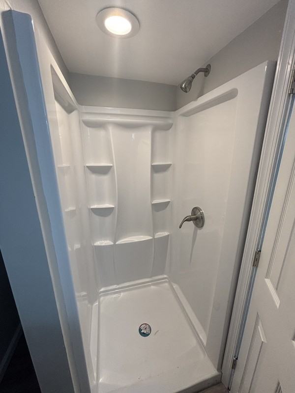 410 N Loudon Ave - Photo 5 of 24