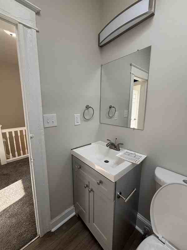 410 N Loudon Ave - Photo 7 of 24