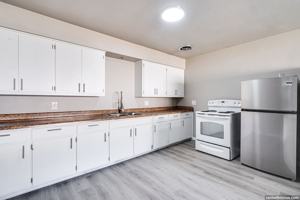 featured image of 825 12th St