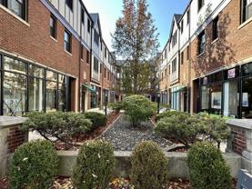 896 N Green St #A20 - Photo 1 of 1