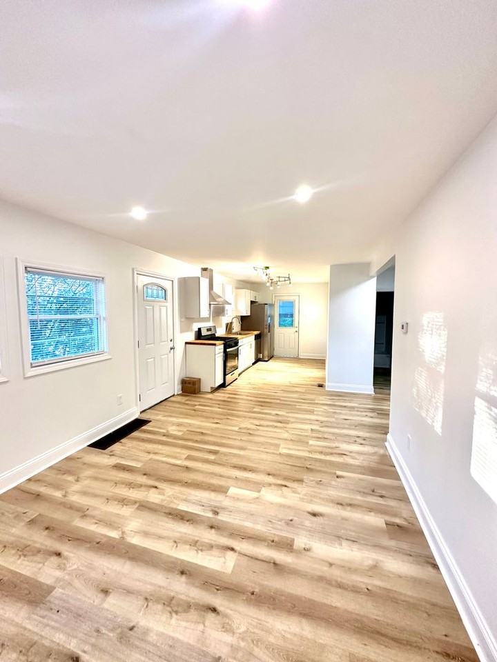 531 Pennview Drive - Photo 4 of 17