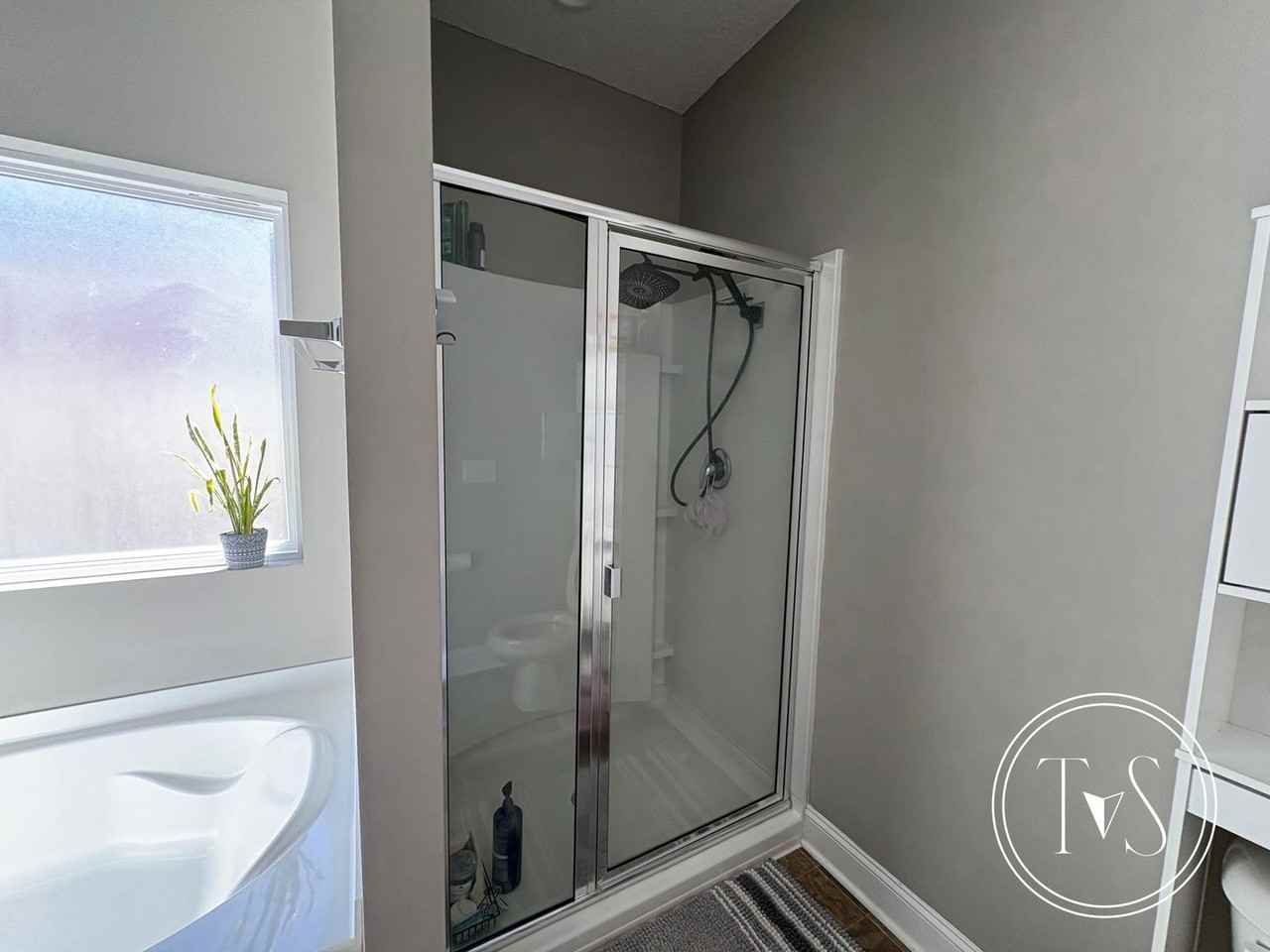 244 Grayson Ave - Photo 7 of 11