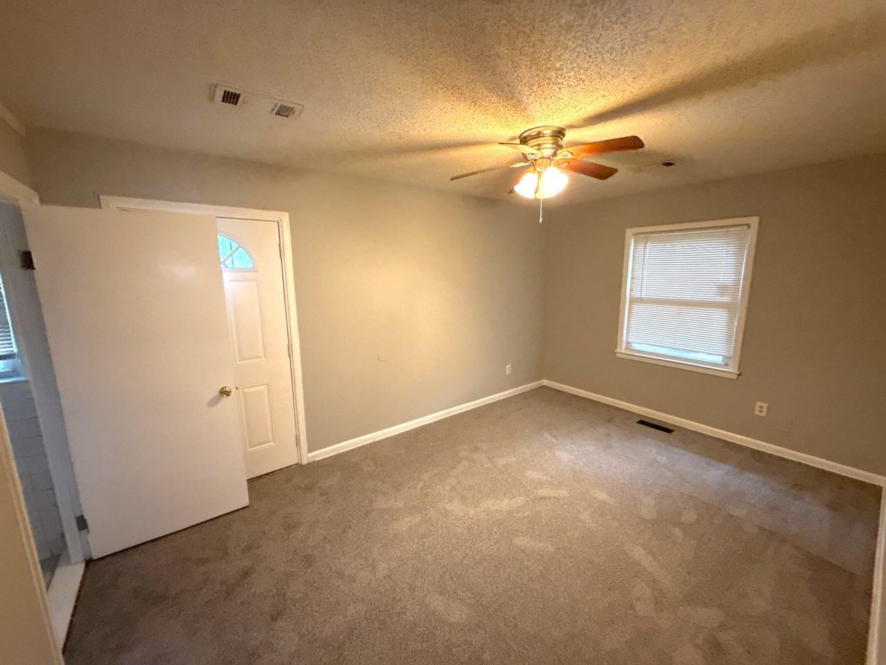 1497 Maxine Street - Photo 4 of 10