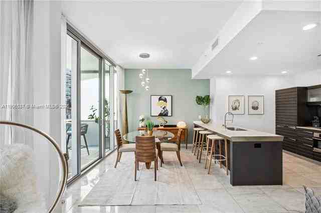 200 Biscayne Blvd #1403 - Photo 5 of 31