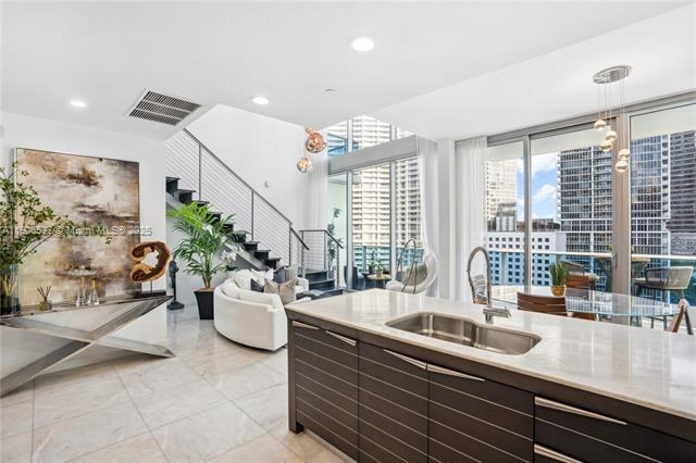 200 Biscayne Blvd #1403 - Photo 6 of 31