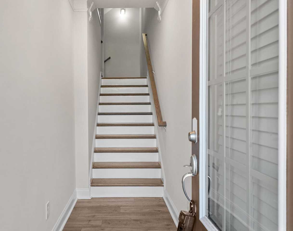 2567 Clairebrooke Point #1 - Photo 2 of 31