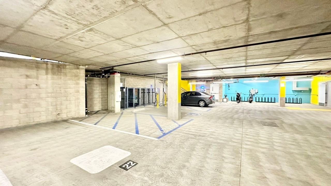 355 N Cleveland St #310 - Photo 6 of 20