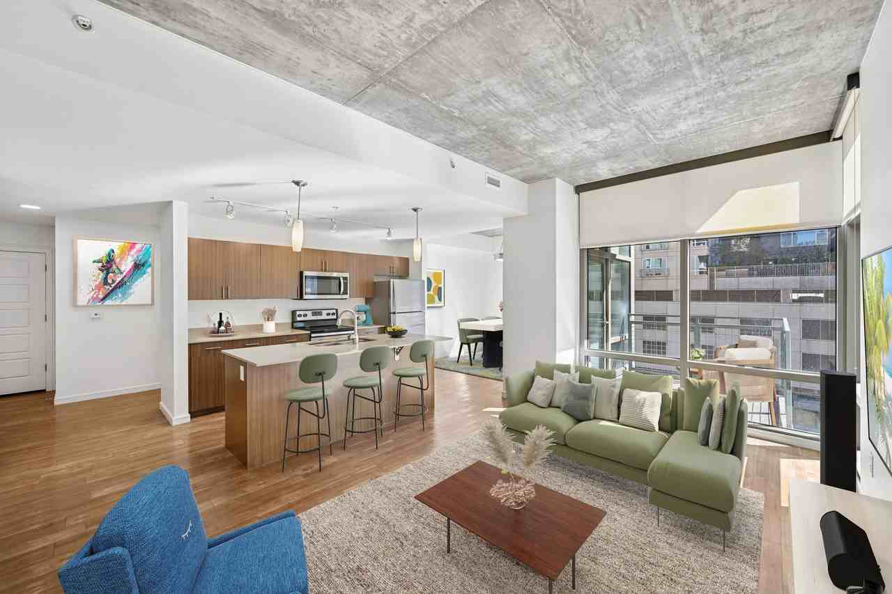 Cadence Union Station - Photo 2 of 50