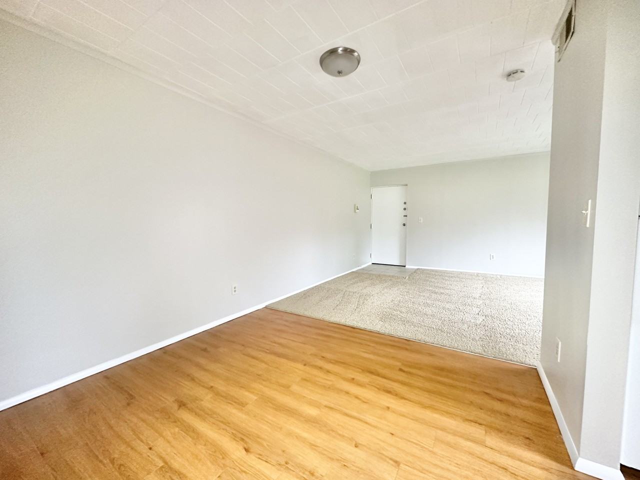 WINDSOR HOUSE -- 310 - Photo 6 of 16