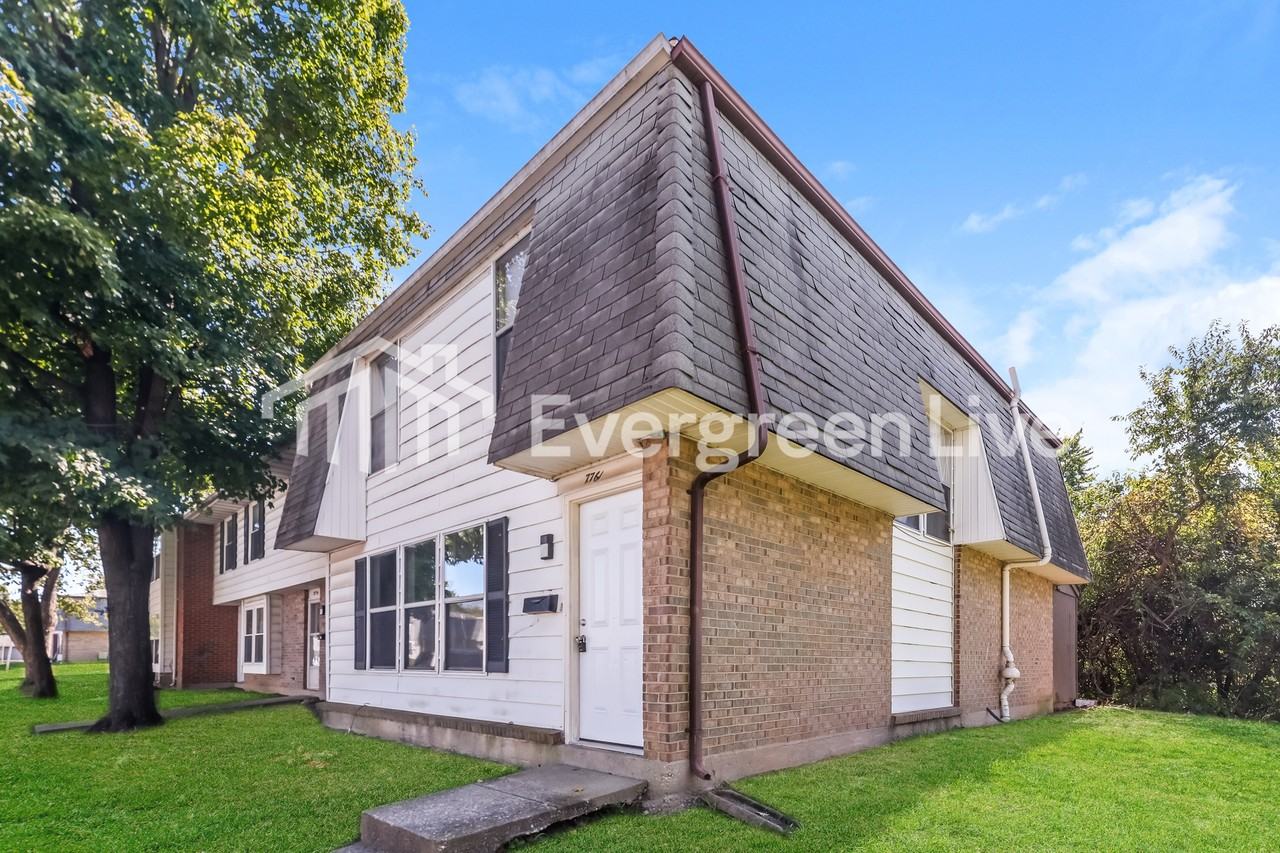 7761 Mount Hood - Photo 2 of 16