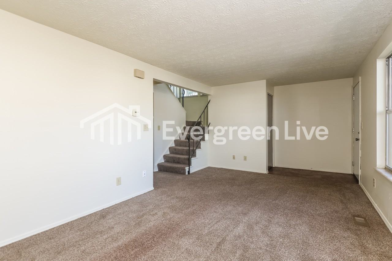 7761 Mount Hood - Photo 4 of 16