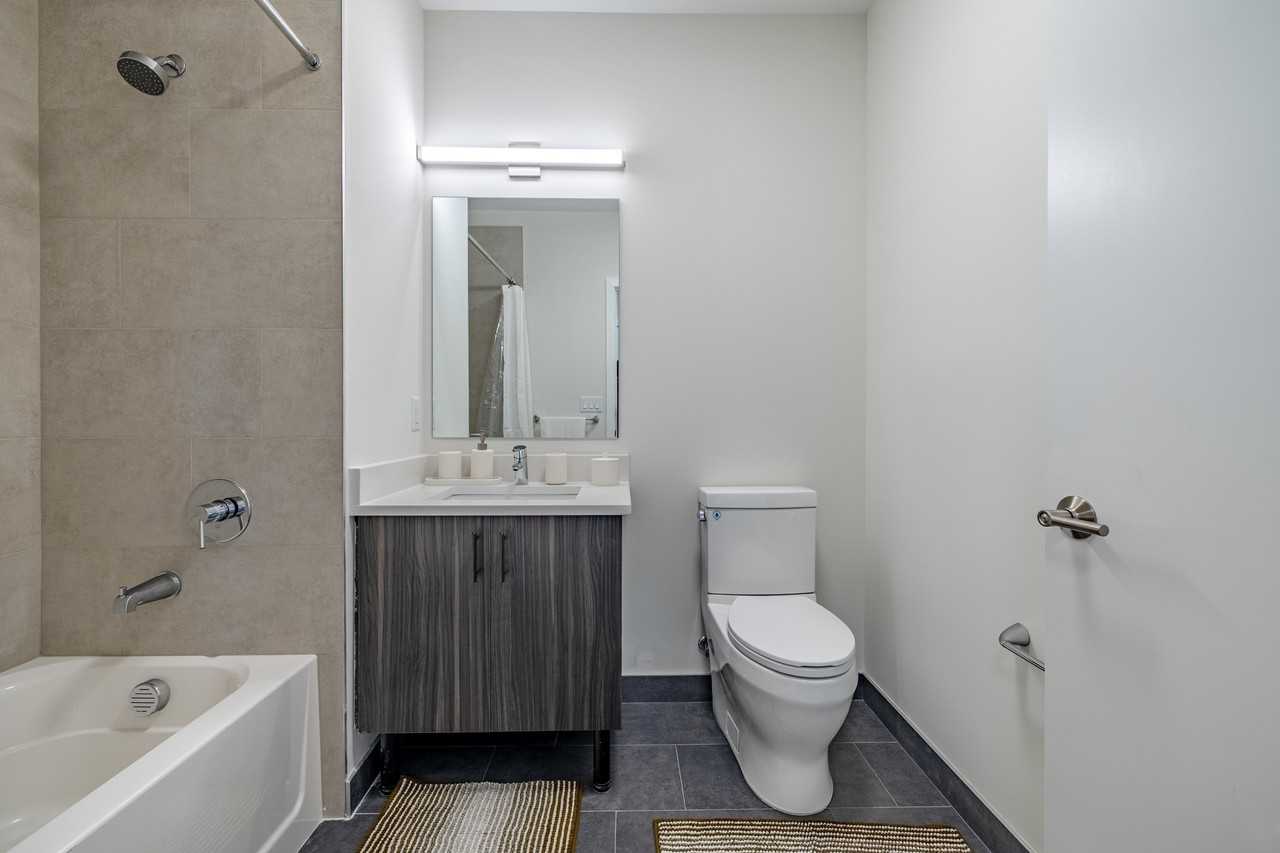 PEEK Reock III Owner Urban Renewal, LLC - Photo 6 of 50