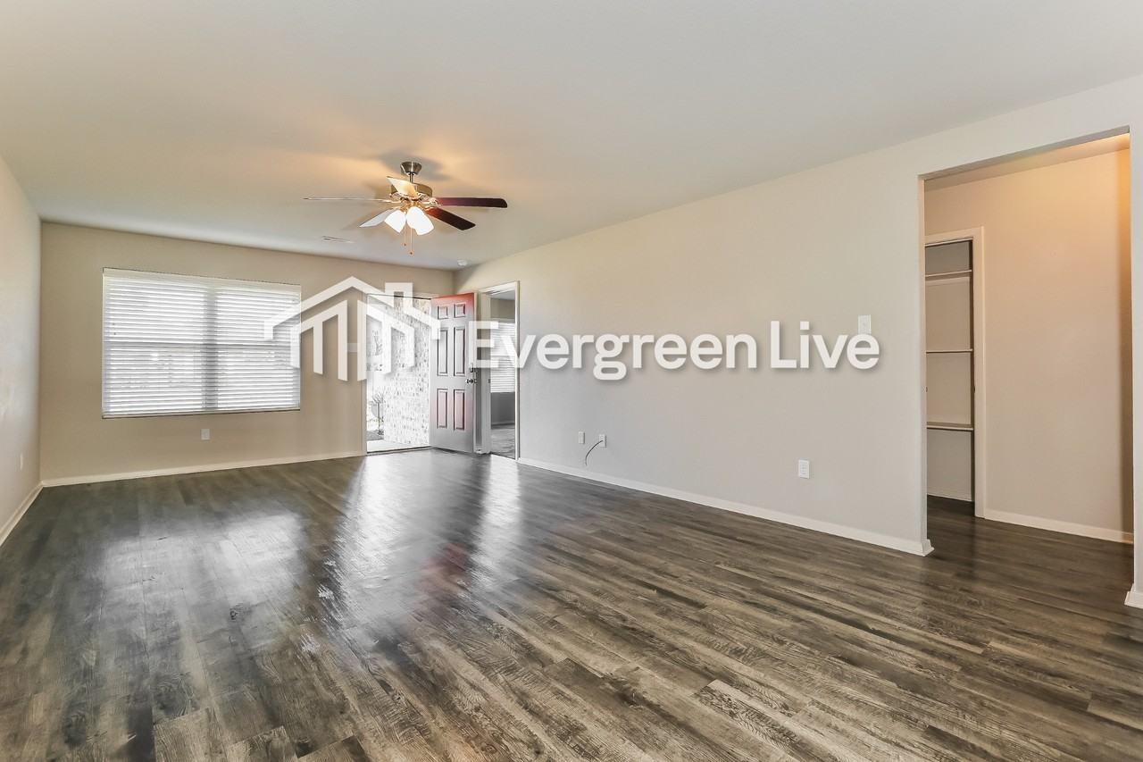 101 Westwood Dr - Photo 4 of 16