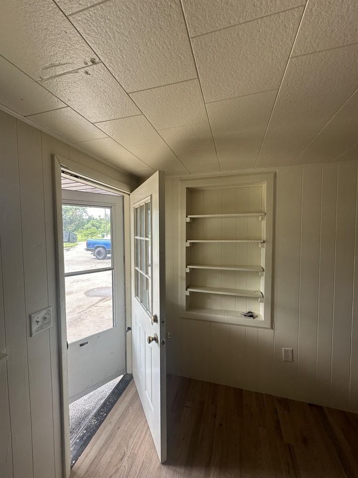 2223 North Water Street Extension - Photo 4 of 15