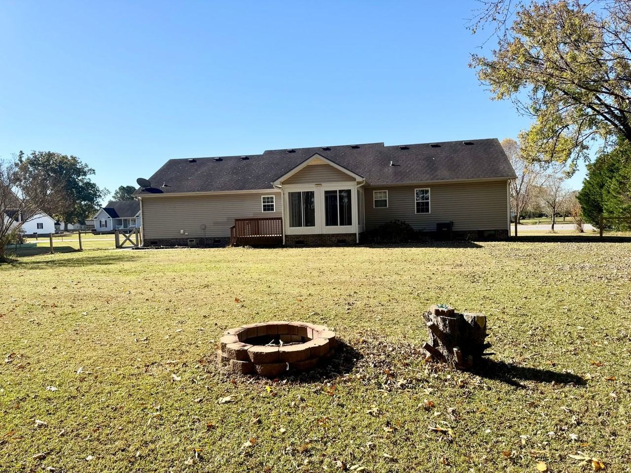 200 Dramtree Drive - Photo 2 of 14