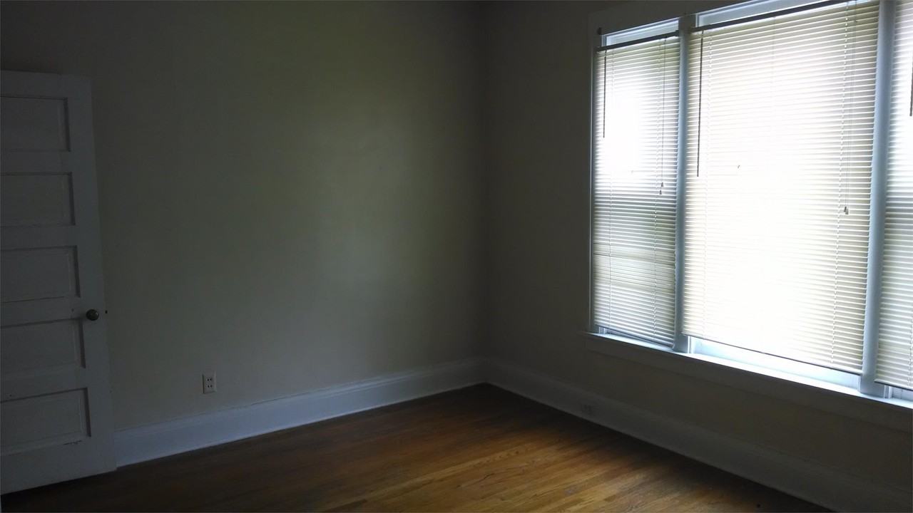 325 W. Douglas - Photo 2 of 6