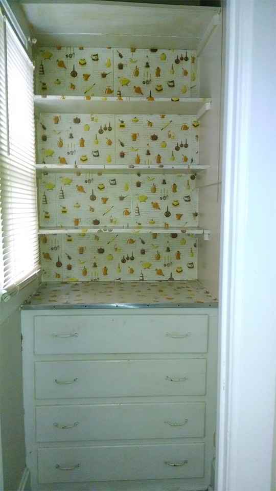 325 W. Douglas - Photo 4 of 6