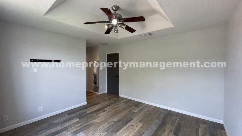 6722 Duval Ave - Photo 4 of 35