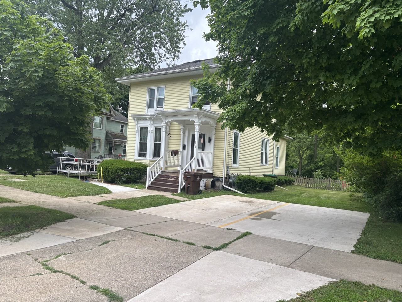 Superior 806 S. - Photo 7 of 7