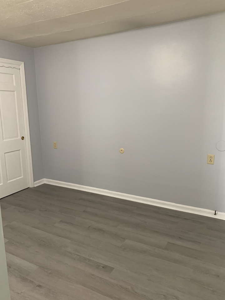 2275 Hepburn Avenue - Photo 5 of 15