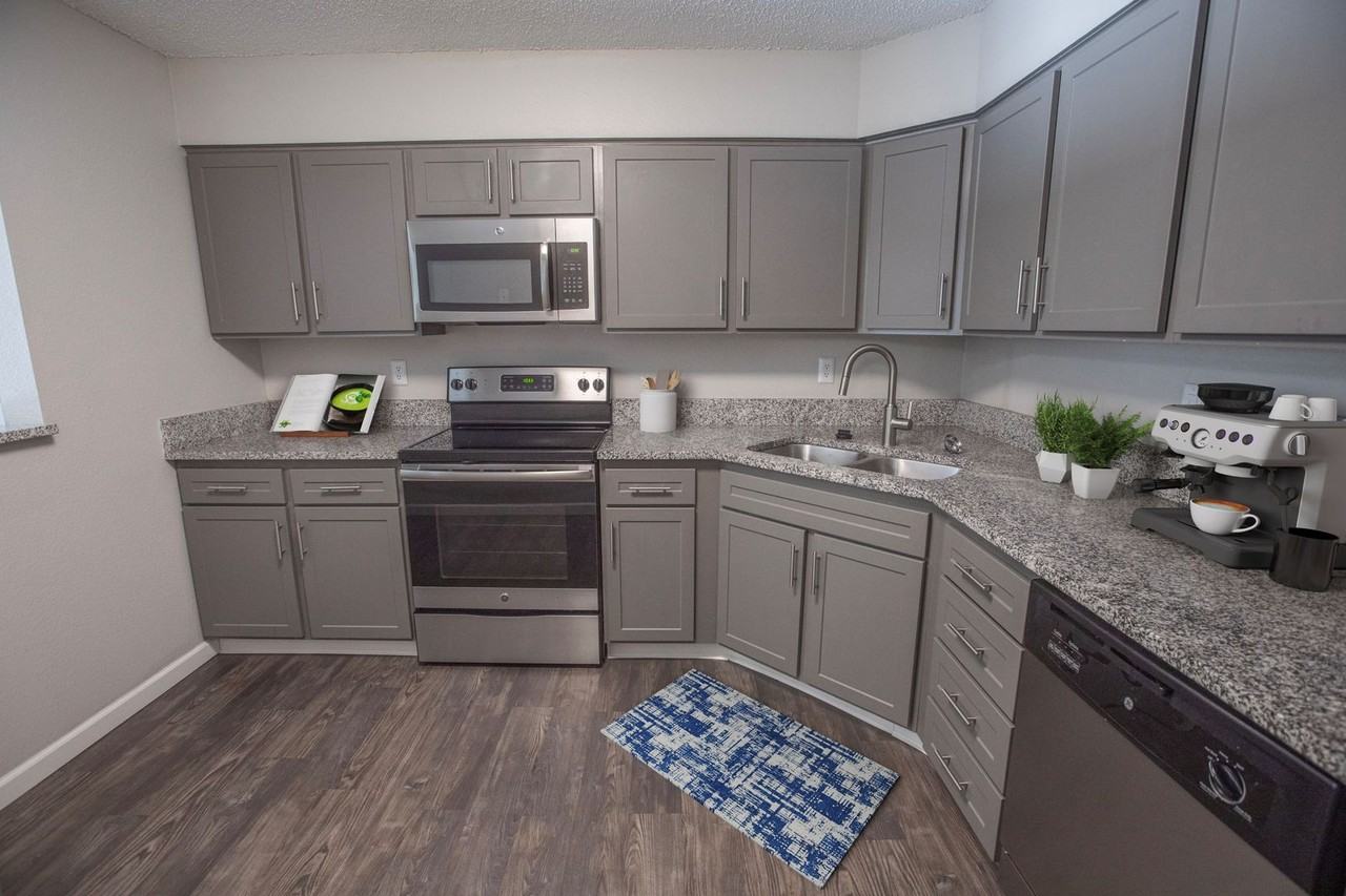 Bristol Village Apartments - Photo 3 of 50