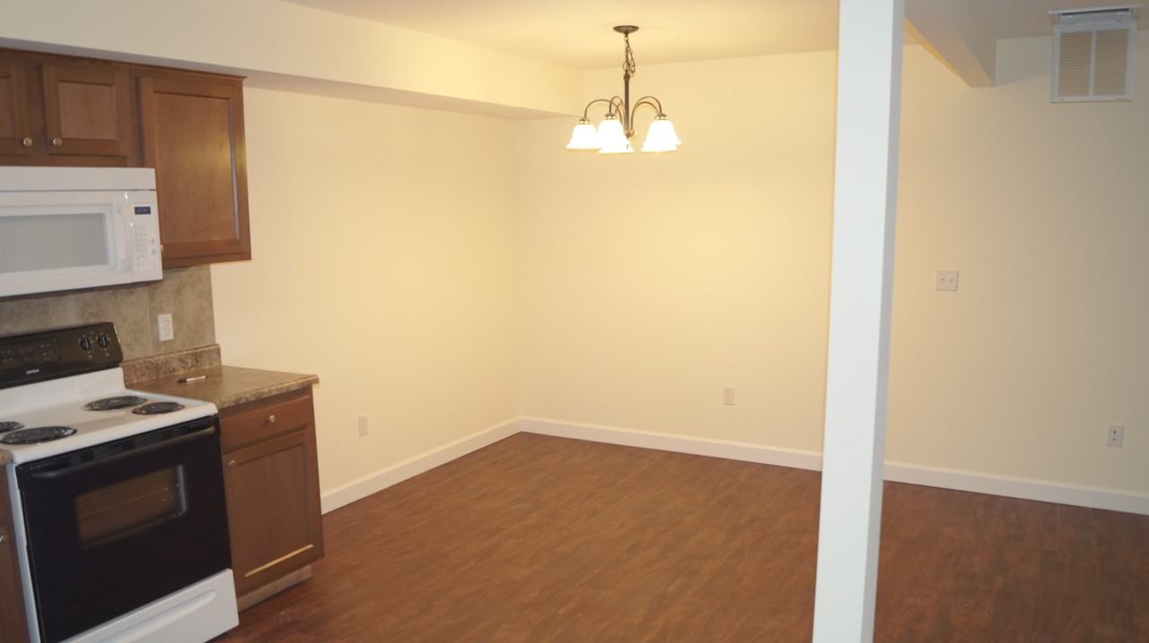 603 W Gay - Photo 2 of 8