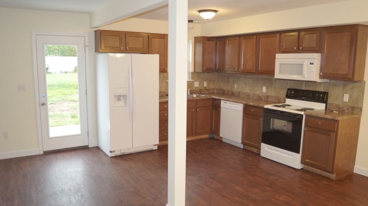 603 W Gay - Photo 3 of 8