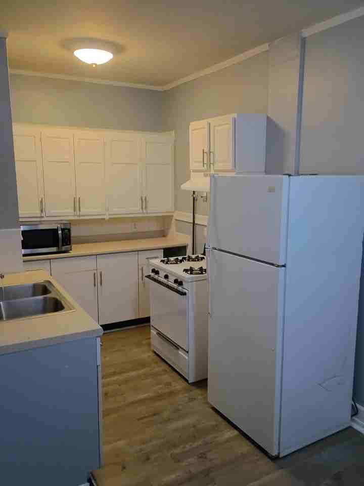 189 Lake Avenue - Photo 2 of 10