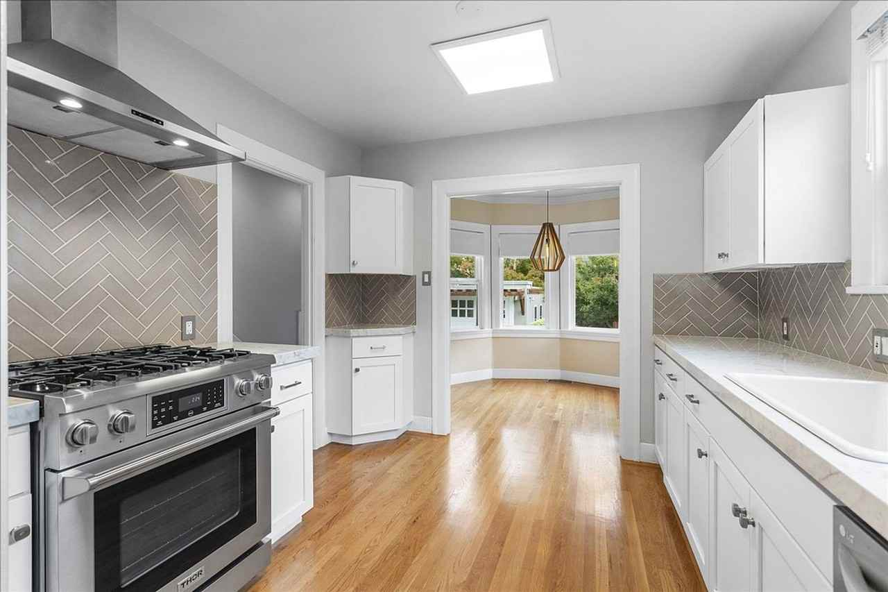 1434 Paru St - Photo 6 of 22